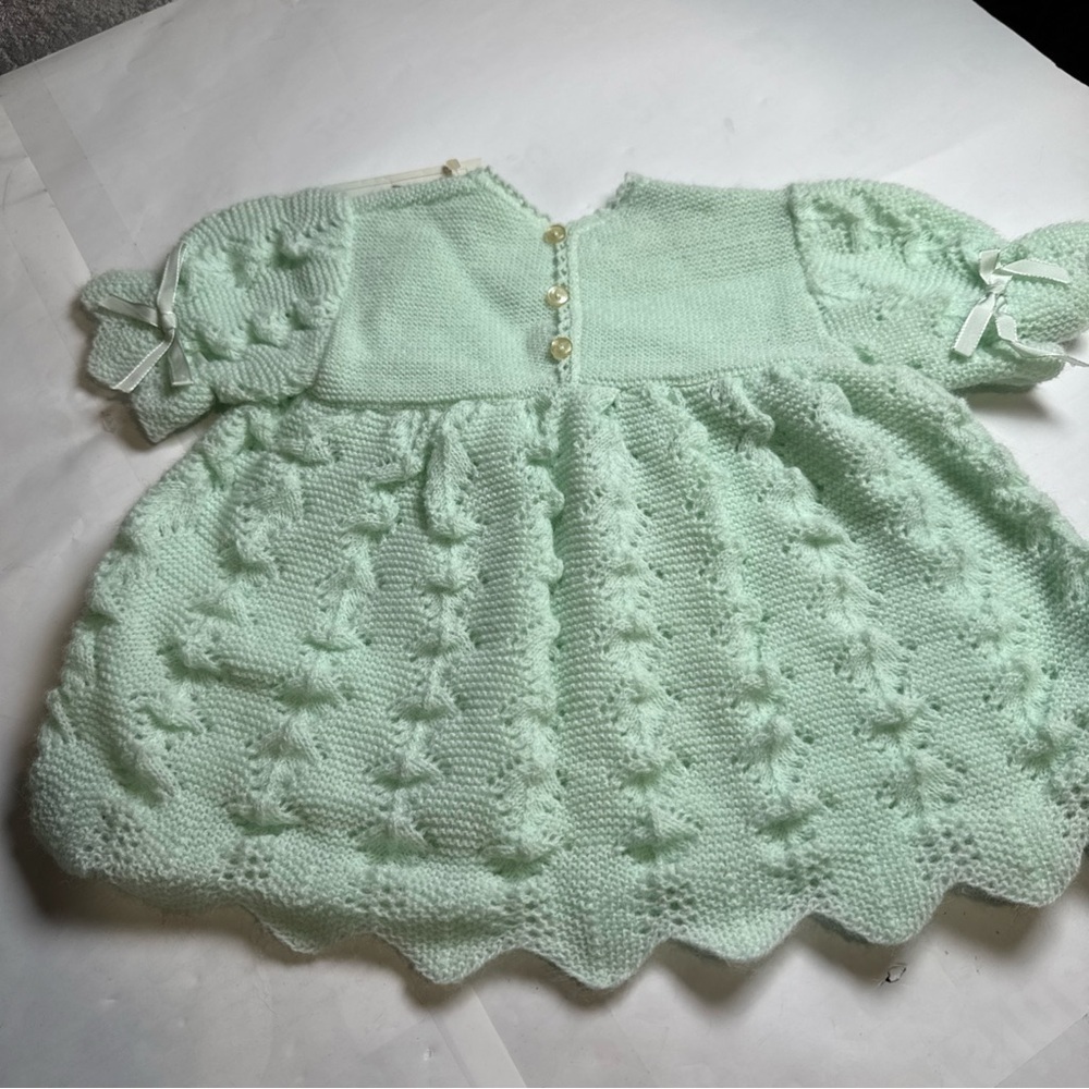 Vintage Perzo Baby Knit Dress
Mint Green Handcrafted Acrylic
New Tag - Picture 3 of 14